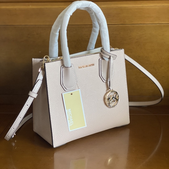 Michael Kors new Mercer cross-body ba - Picture 5 of 9